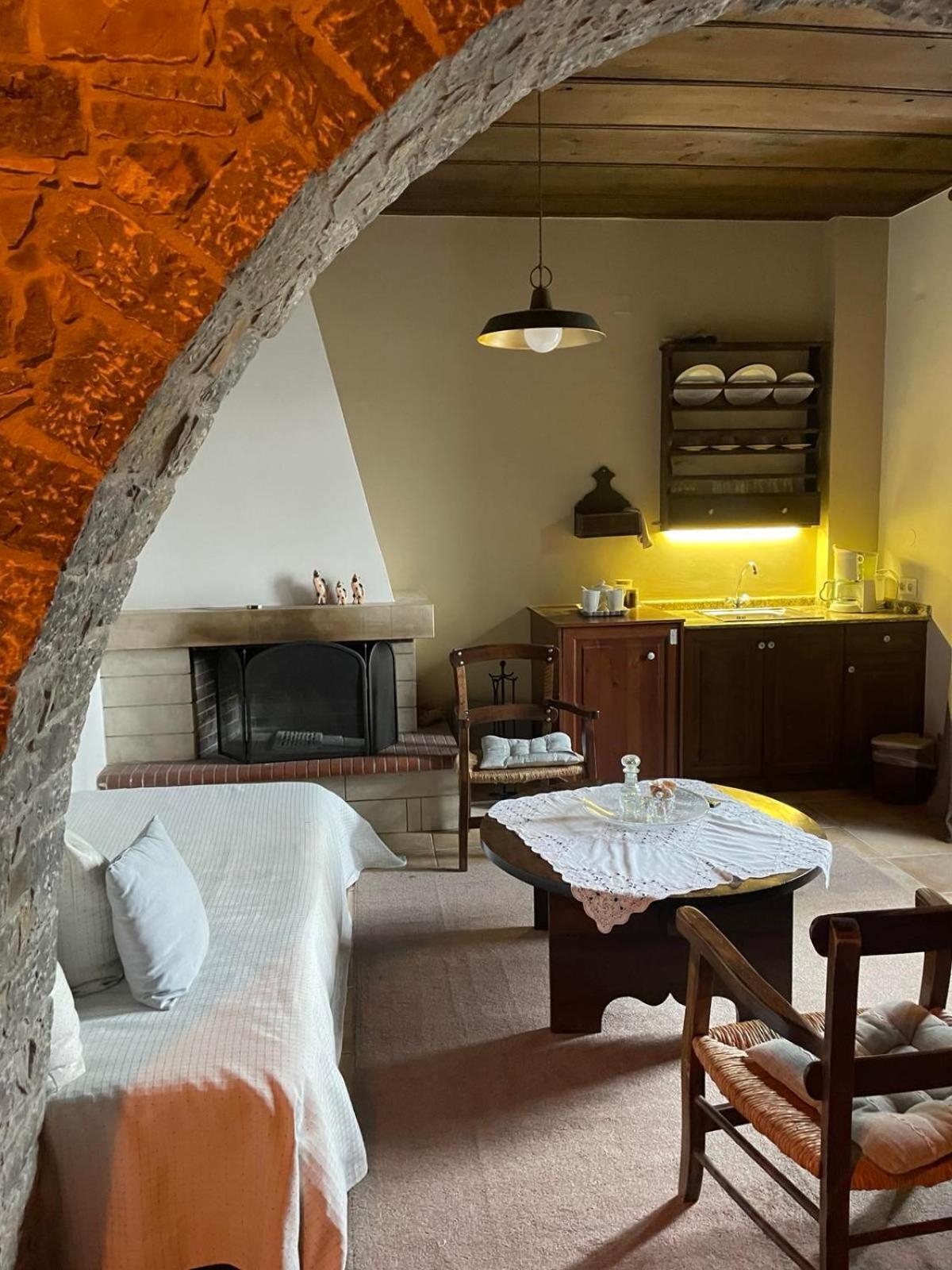 Αργουλιάς Lejlighedshotel Tzermiádon Eksteriør billede
